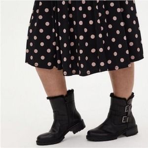 Black Faux Leather & Faux Fur Trim Lug Sole Moto Bootie (WW)‎ 10.5 Wide Width